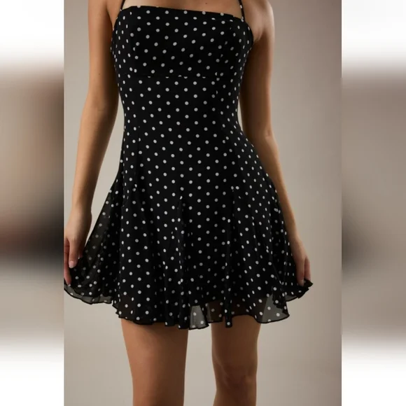 ⚪⚫ Polka Dot Mini Dress - Picture 4 of 4